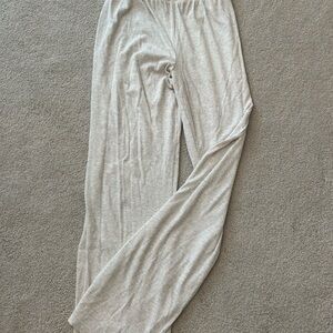 Aritzia Light Gray Lounge Pants